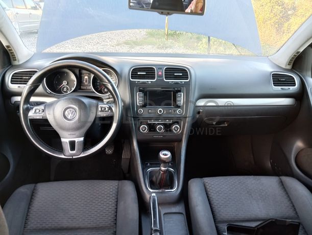 Volkswagen Golf 1.6 TDI · Ano 2012