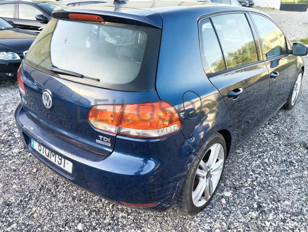 Volkswagen Golf 1.6 TDI · Ano 2012