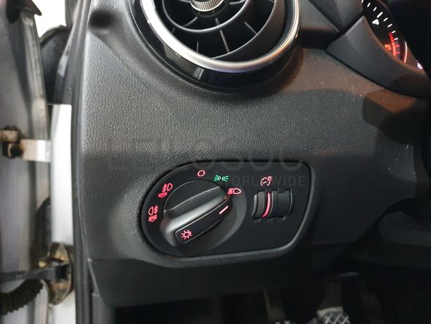 Audi A1 1.6 Tdi Sline · Ano 2013