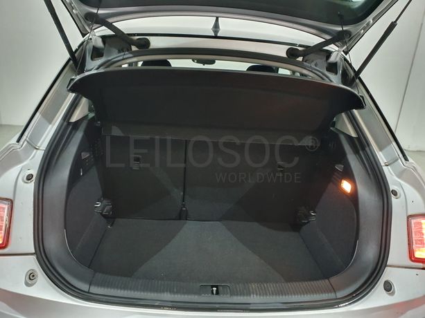 Audi A1 1.6 Tdi Sline · Ano 2013
