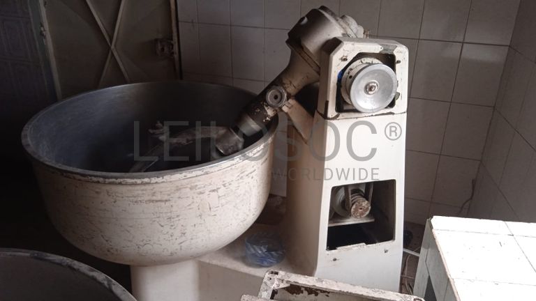 Amassadeira industrial Felino AF10 · Ano 1993