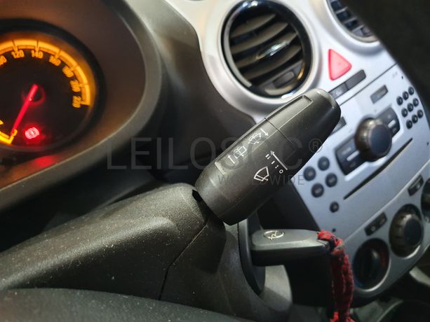 Opel Corsa · Ano 2012