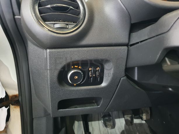 Opel Corsa · Ano 2012