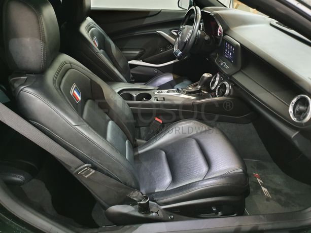 Chevrolet Camaro Coupé 2.0 · Ano 2020