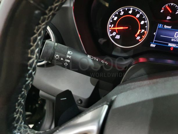 Chevrolet Camaro Coupé 2.0 · Ano 2020