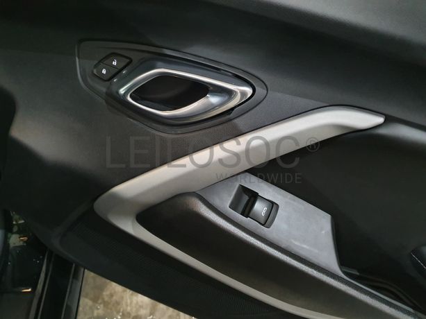 Chevrolet Camaro Coupé 2.0 · Ano 2020