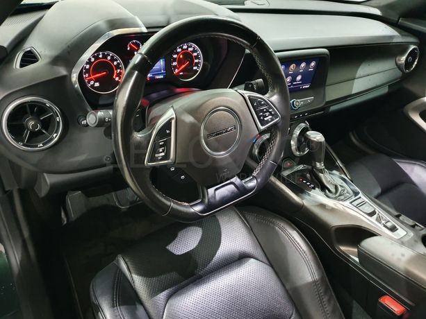 Chevrolet Camaro Coupé 2.0 · Ano 2020