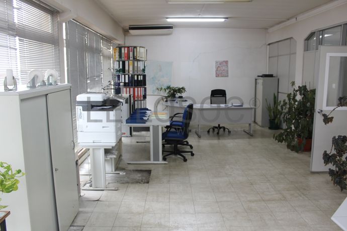 Equipamento de Escritório · Gabinete Médico · Balneário · Diversos