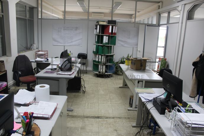 Equipamento de Escritório · Gabinete Médico · Balneário · Diversos