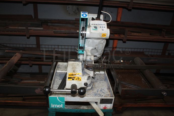 Porta Paletes · Serra de Corte · Máquinas de Soldar · Diversos