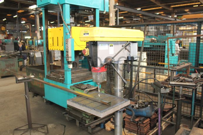 Engenho de Furar de Coluna