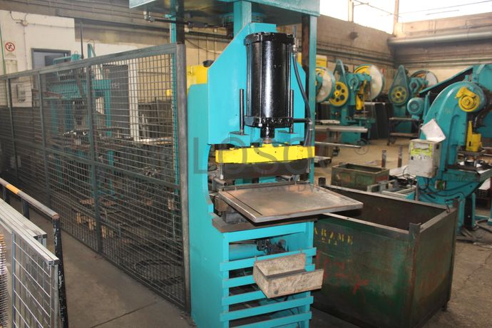 Quinadeira Pneumática