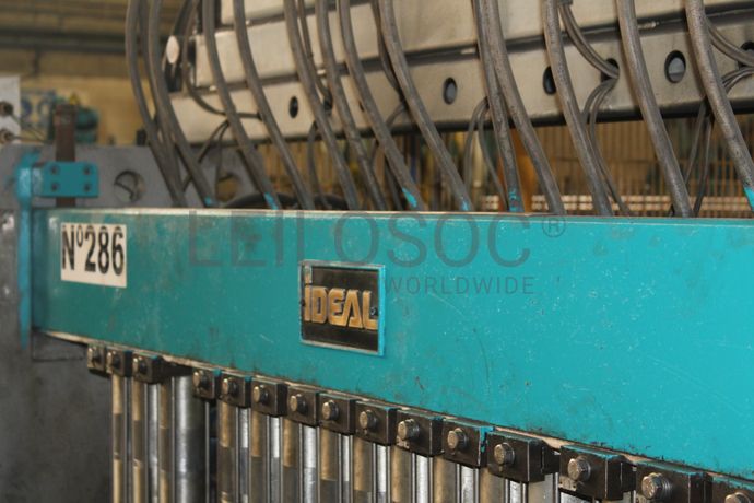 Máquina de Soldar Painéis