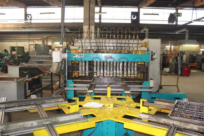 Máquina de Soldar Painéis