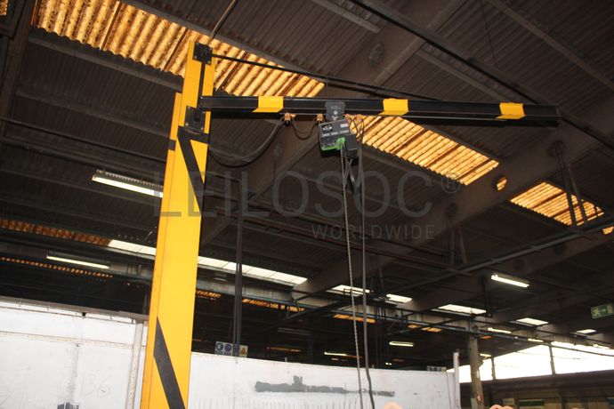 Guincho com Pórtico