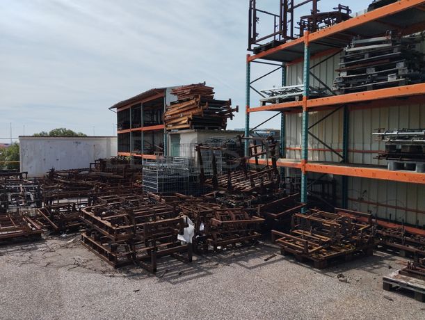 Linha de Desengorduramento · Pórticos com Guinchos · Serra de Disco · Depósito · Caixas Metálicas · Diversos