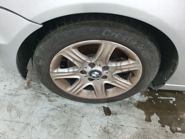 BMW 320D Compact · Ano 2001