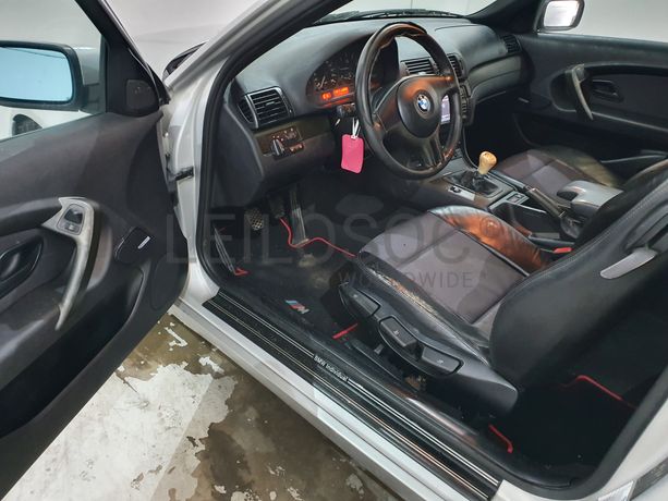 BMW 320D Compact · Ano 2001