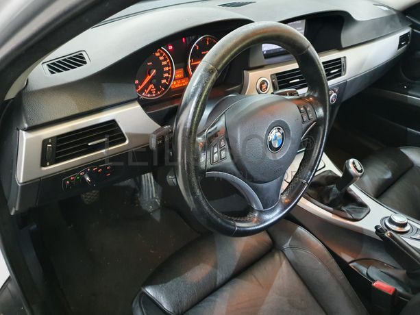 BMW 318D · Ano 2008