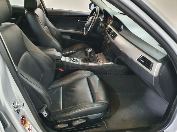 BMW 318D · Ano 2008