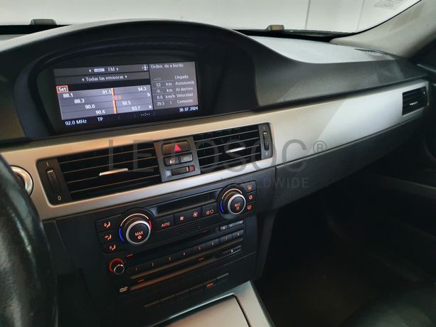 BMW 318D · Ano 2008