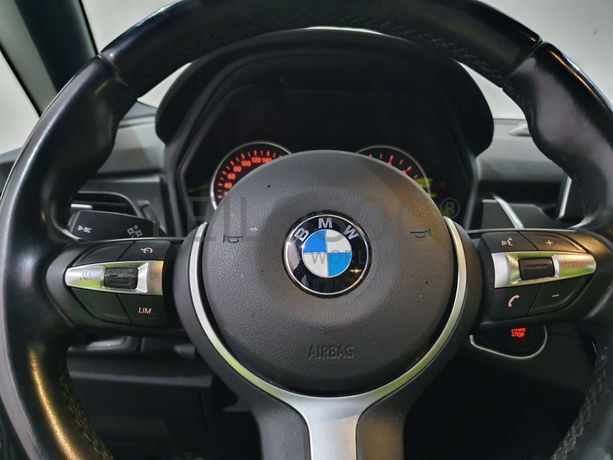 BMW 225 XE · Ano 2017