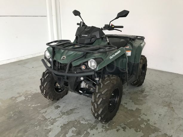 Moto 4 Can-am Outlander · Ano 2021