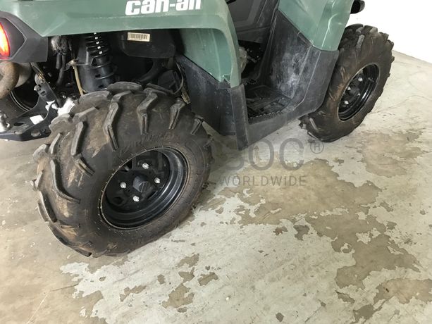 Moto 4 Can-am Outlander · Ano 2021