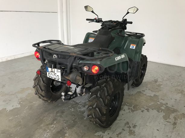 Moto 4 Can-am Outlander · Ano 2021