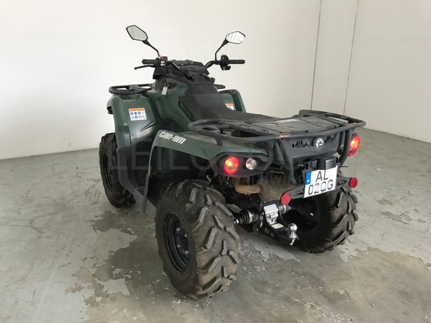 Moto 4 Can-am Outlander · Ano 2021