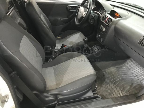 Opel Corsa · Ano 2006