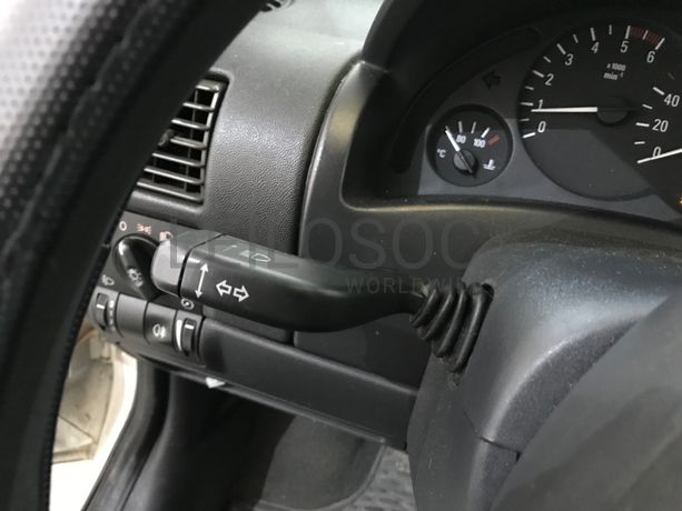 Opel Corsa · Ano 2006