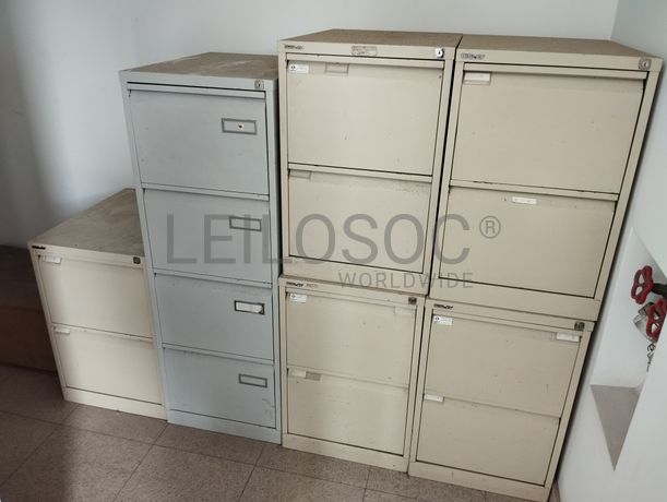 Equipamento de Escritório · Material Informático