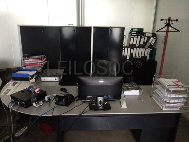 Equipamento de Escritório · Material Informático