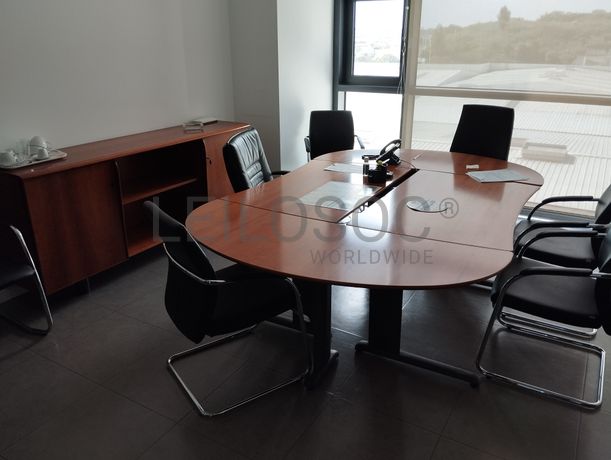 Equipamento de Escritório · Material Informático