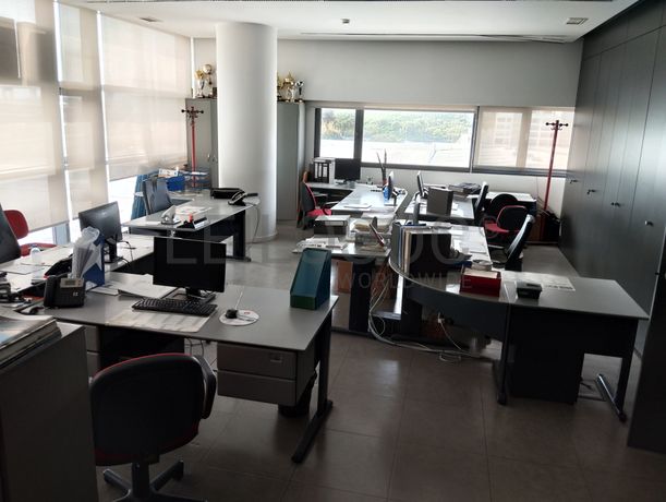 Equipamento de Escritório · Material Informático