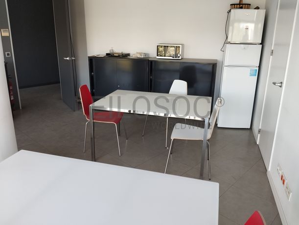 Equipamento de Escritório · Material Informático