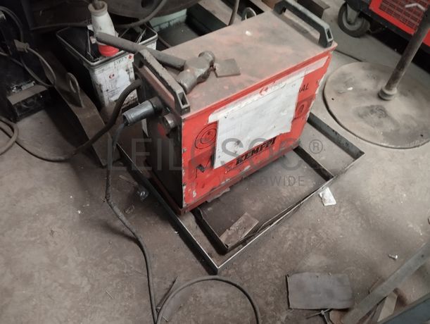 Máquinas de Soldar · Máquina de Corte a Plasma