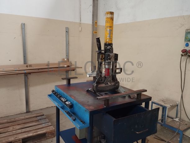 Máquina de Dobrar Metal + Puncionadores + Máquina de dobrar + Diversos