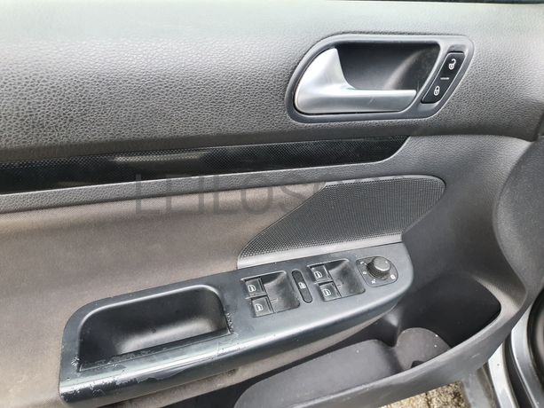 Volkswagen Golf · Ano 2012