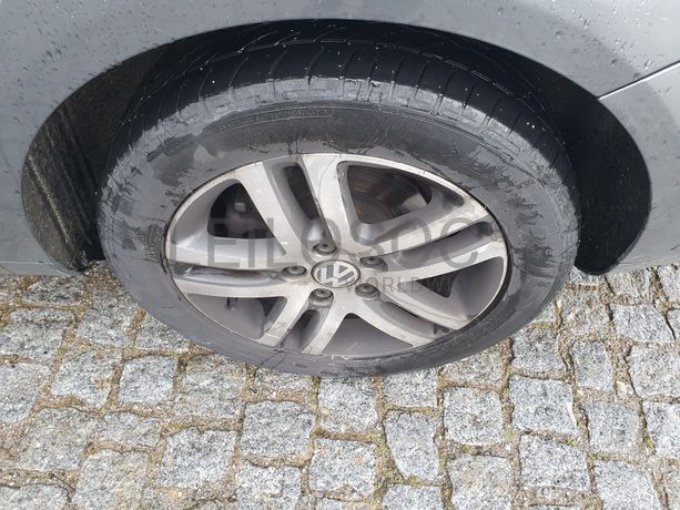 Volkswagen Golf · Ano 2012