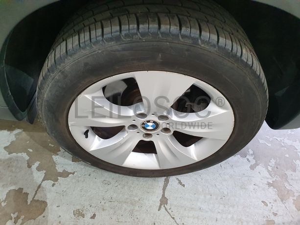 BMW X5 · Ano 2009