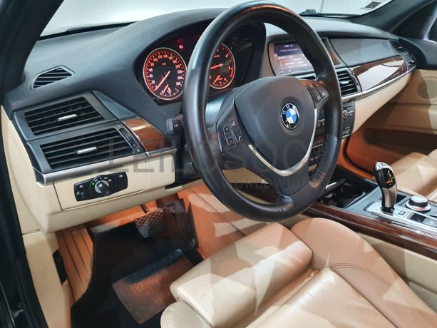 BMW X5 · Ano 2009