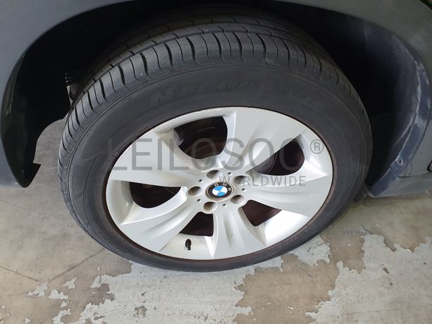 BMW X5 · Ano 2009