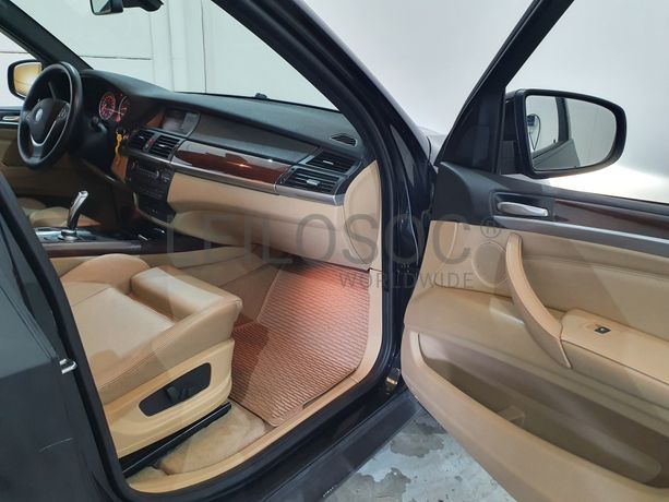 BMW X5 · Ano 2009