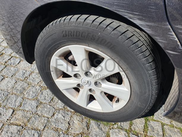 Toyota Auris · Ano 2010