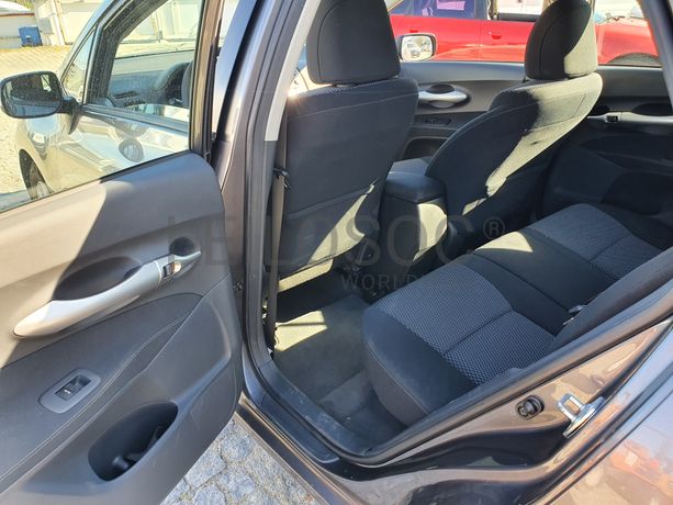 Toyota Auris · Ano 2010