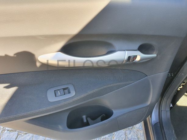 Toyota Auris · Ano 2010