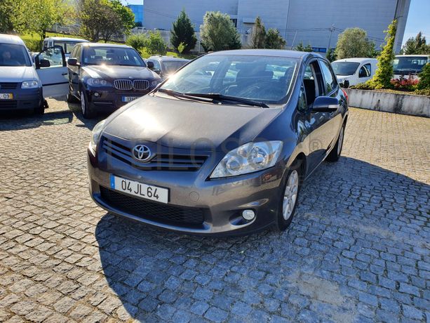 Toyota Auris · Ano 2010