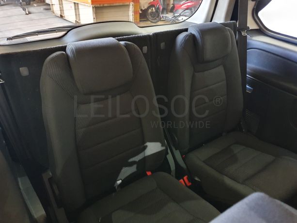 Ford Galaxy · Ano 2011